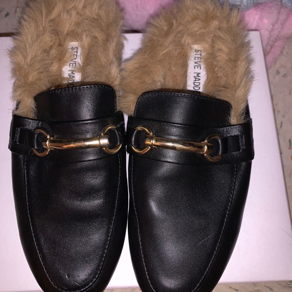 Steve Madden loafers with fur